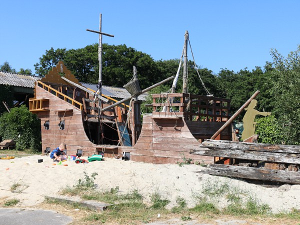 lekker spelen bij boerderij de zeekraal op terschelling