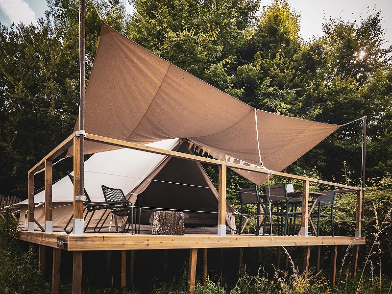 De Familie Bell-tent van buiten