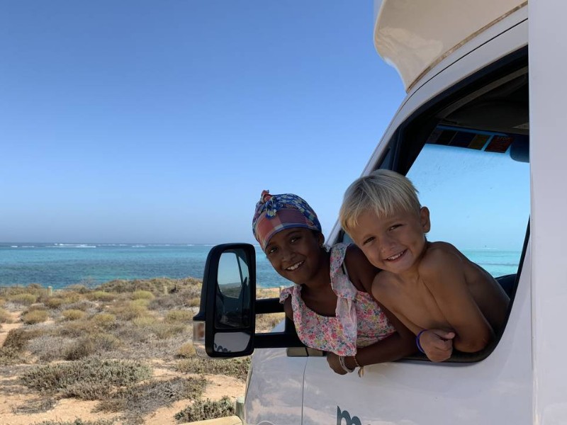 Kinderen in de camper