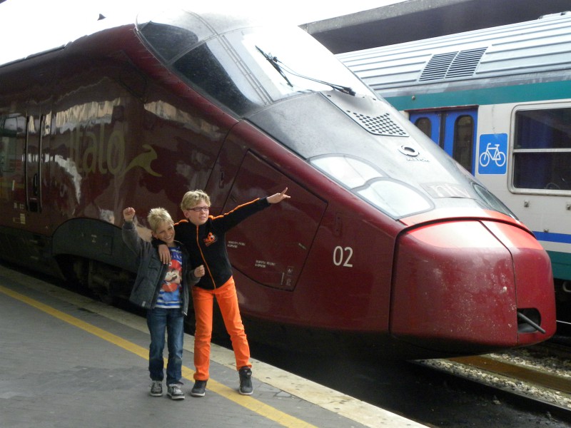 Onze treinen-fans op het station van Venetië