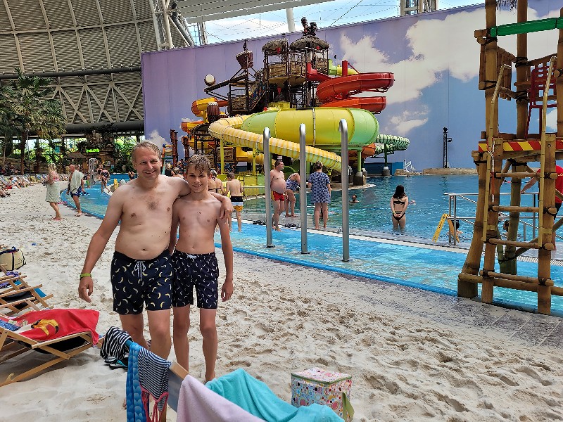 Patrick en Tycho bij de Tropical Sea van Tropical Islands