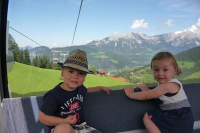 Tweeling in de gondel Tweeling in de gondel