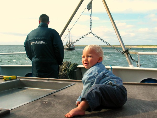 Tycho op een vissersboot in Zuid-Jutland