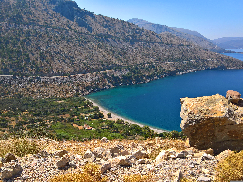 Ga je naar Chios met kinderen, verwacht dan geen hotels met animatieteam, maar wel kindvriendelijke stranden, en de mooie natuur. Lees meer