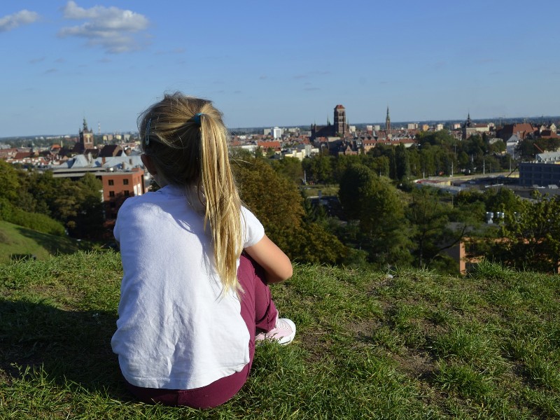 Polen combineert natuur met mooie steden. Hier kijk je vanaf een heuvel op de stad Gdansk