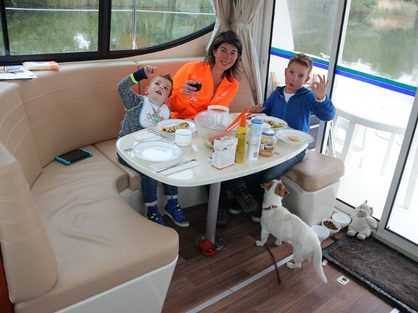 Onze eigen pannenkoekboot!