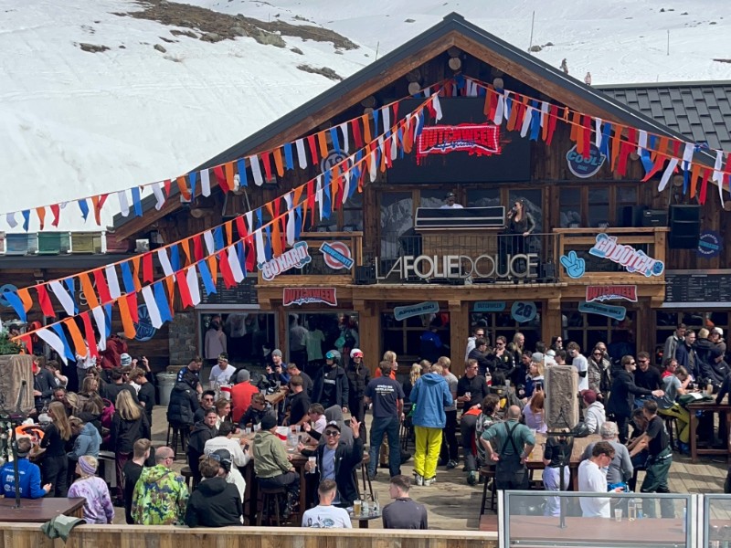 Het beroemde La Folie Douce vanuit de lift
