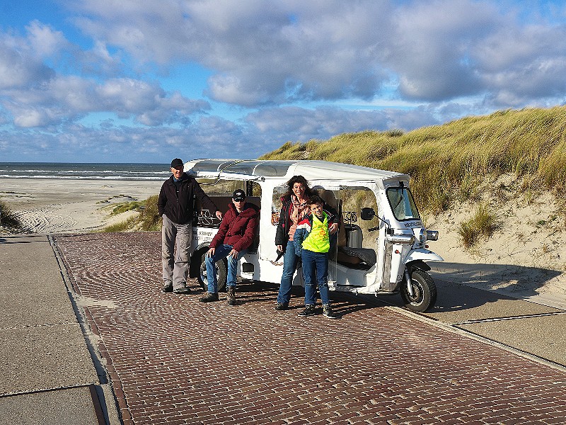 Vlieland verkennen per tuk tuk!