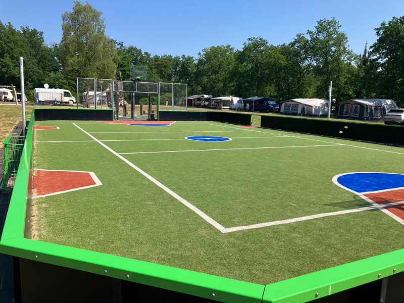Voetbalveldje van Camping de Pampel