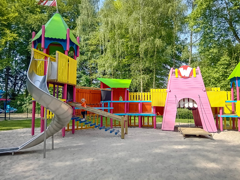 Natuurlijk kan je ook lekker spelen in de speeltuin