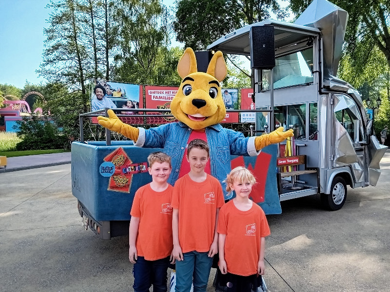 Met Walibi op de foto