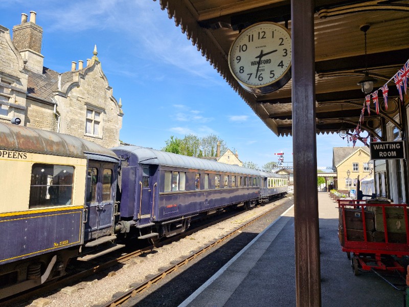 Het oude treinstation van Wansford waar je nog een mooi ritje kunt maken in een historische trein