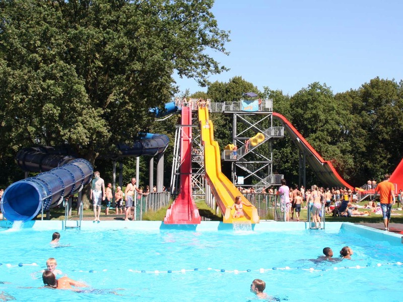 Aquapark bij Bosbad Hoeven