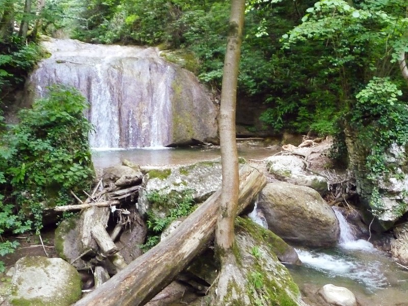 Waterval bij Parco delle Cascate di Molina