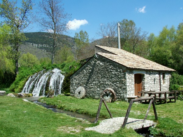 Watervalletje in de natuur van Molise