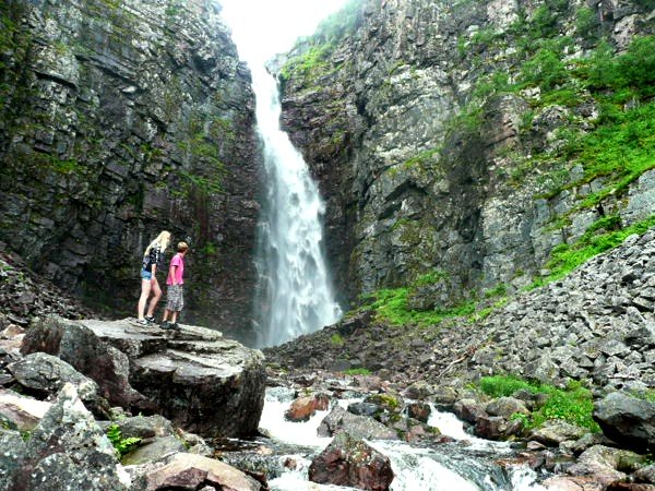 Bij de hoogste waterval van Zweden