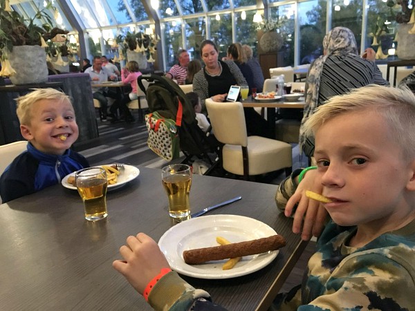 Lekker frietjes eten!