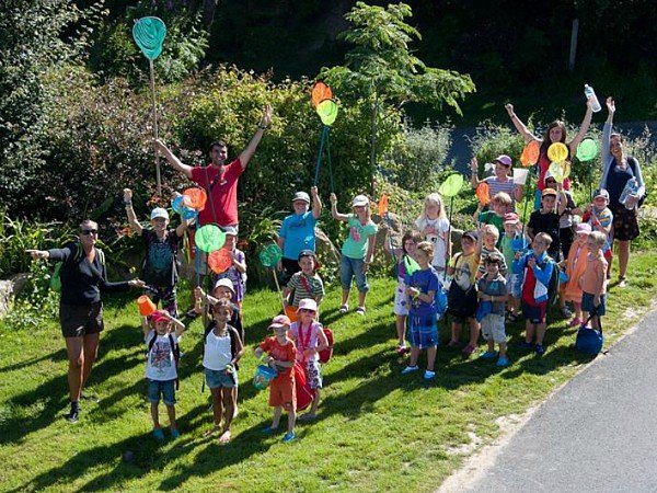 Kinderen met ballonnen