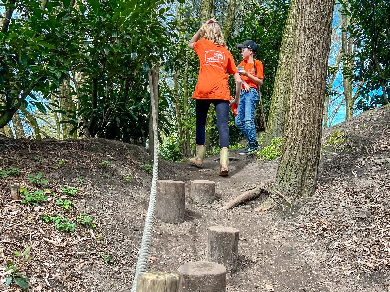 Een van de avonturenpaadjes in ZooParc Overloon