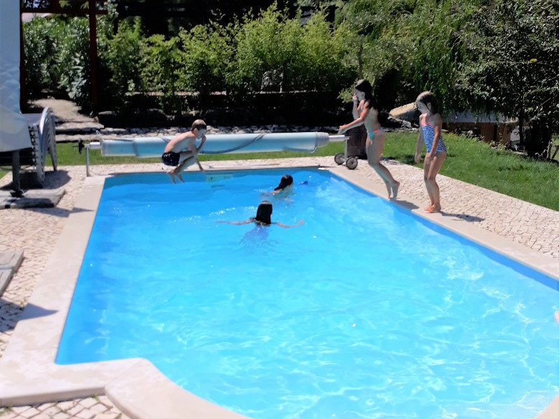 Quinta Japonese ligt aan de Costa de Prata in Portugal. Toch waan je jezelf er in Japan. Met o.a. een mooie Japanse tuin. En het is nog kindvriendelijk ook!