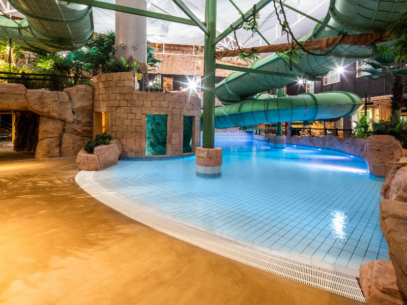 Het zwembad van Hotel The Reef